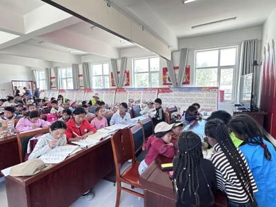 【“十化"党建身边事】农忙有托管  假期有陪伴——茫拉乡活然村“育苗加油站”托起孩子快乐时光